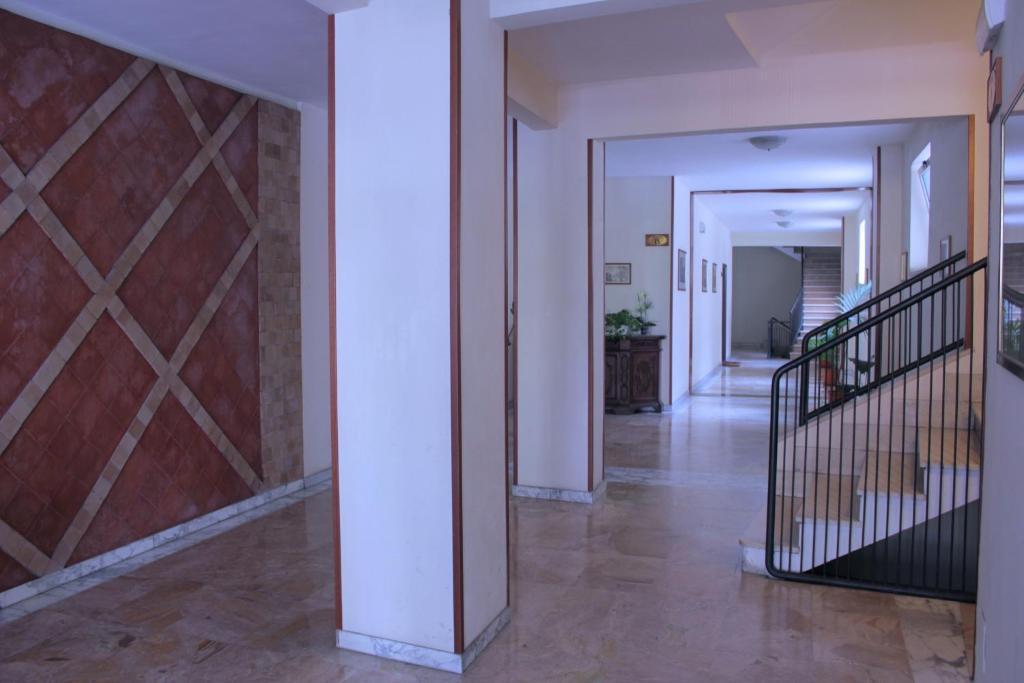 Tourist House Roma Aparthotel Ruang foto