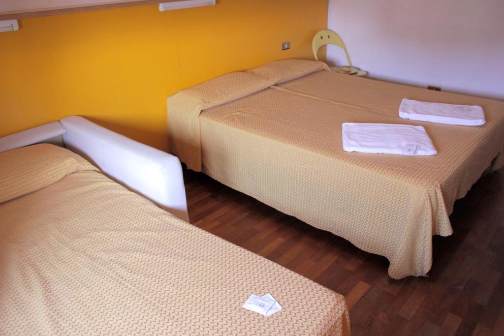 Tourist House Roma Aparthotel Ruang foto