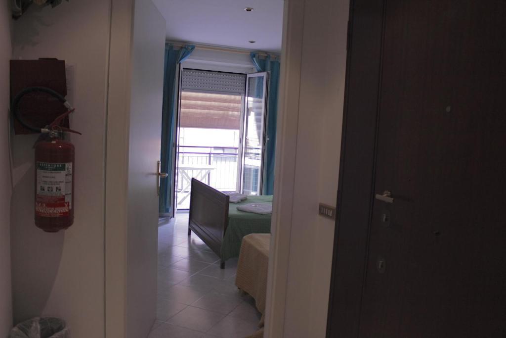 Tourist House Roma Aparthotel Ruang foto