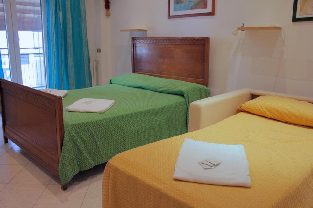 Tourist House Roma Aparthotel Ruang foto