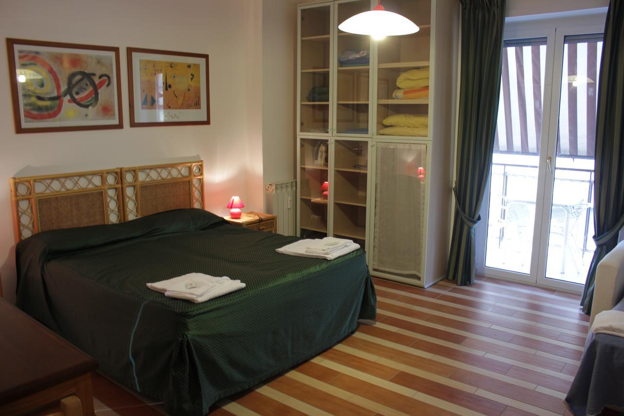 Tourist House Roma Aparthotel Bagian luar foto