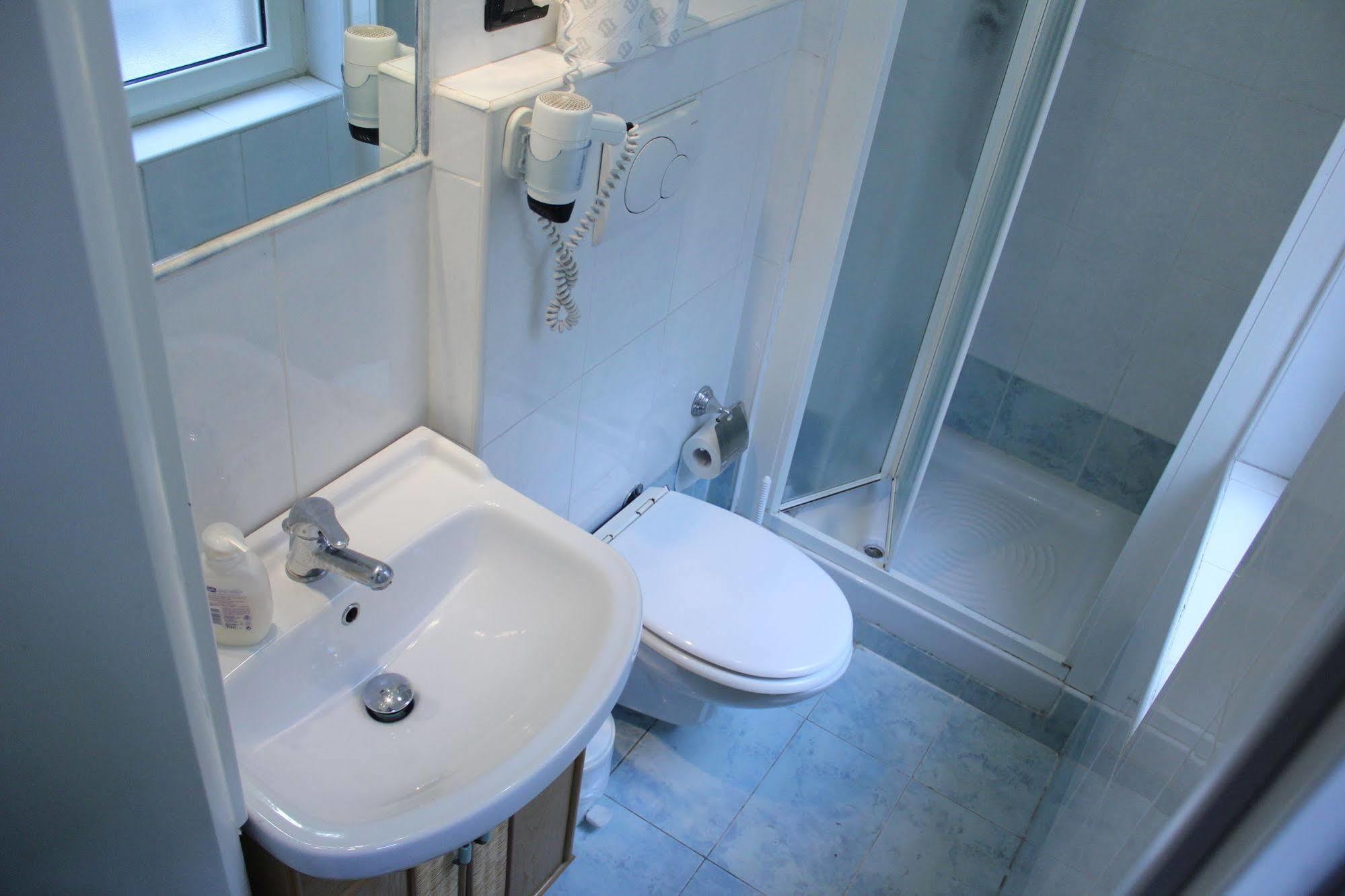 Tourist House Roma Aparthotel Bagian luar foto